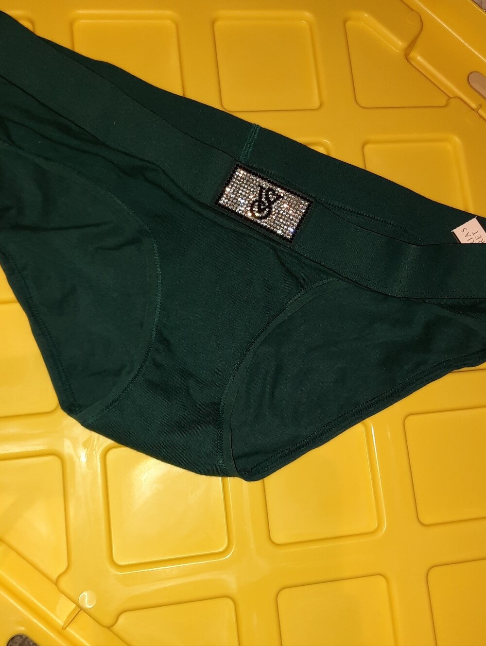 NWT VICTORIAS SECRET Sexy  🔥 GREEN "VS" RHINESTONE'S PANTIES Hiphugger Hipster